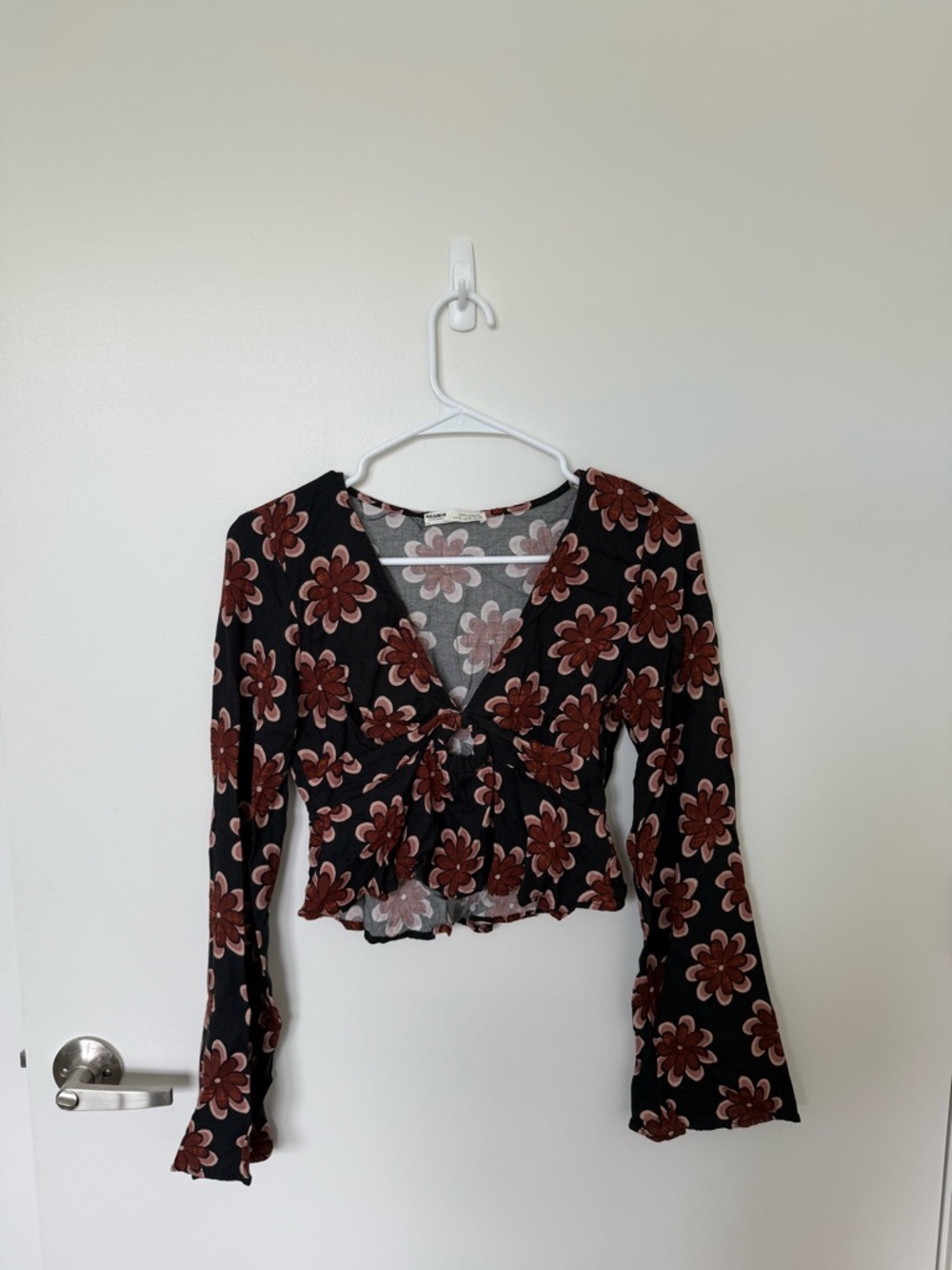 Pull&Bear Black Floral Tie-Front Long Sleeve Top with Brownish Red Flowers
